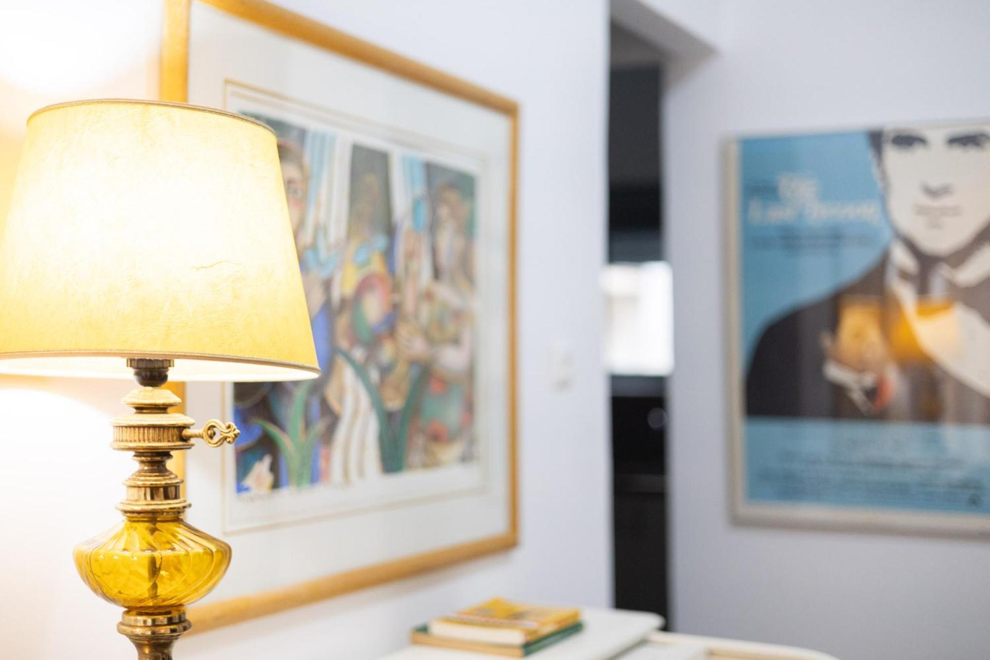Renovated 5 Bdr House Near Acropolis - New Beds, Terrace & Green Yard Athena Bagian luar foto
