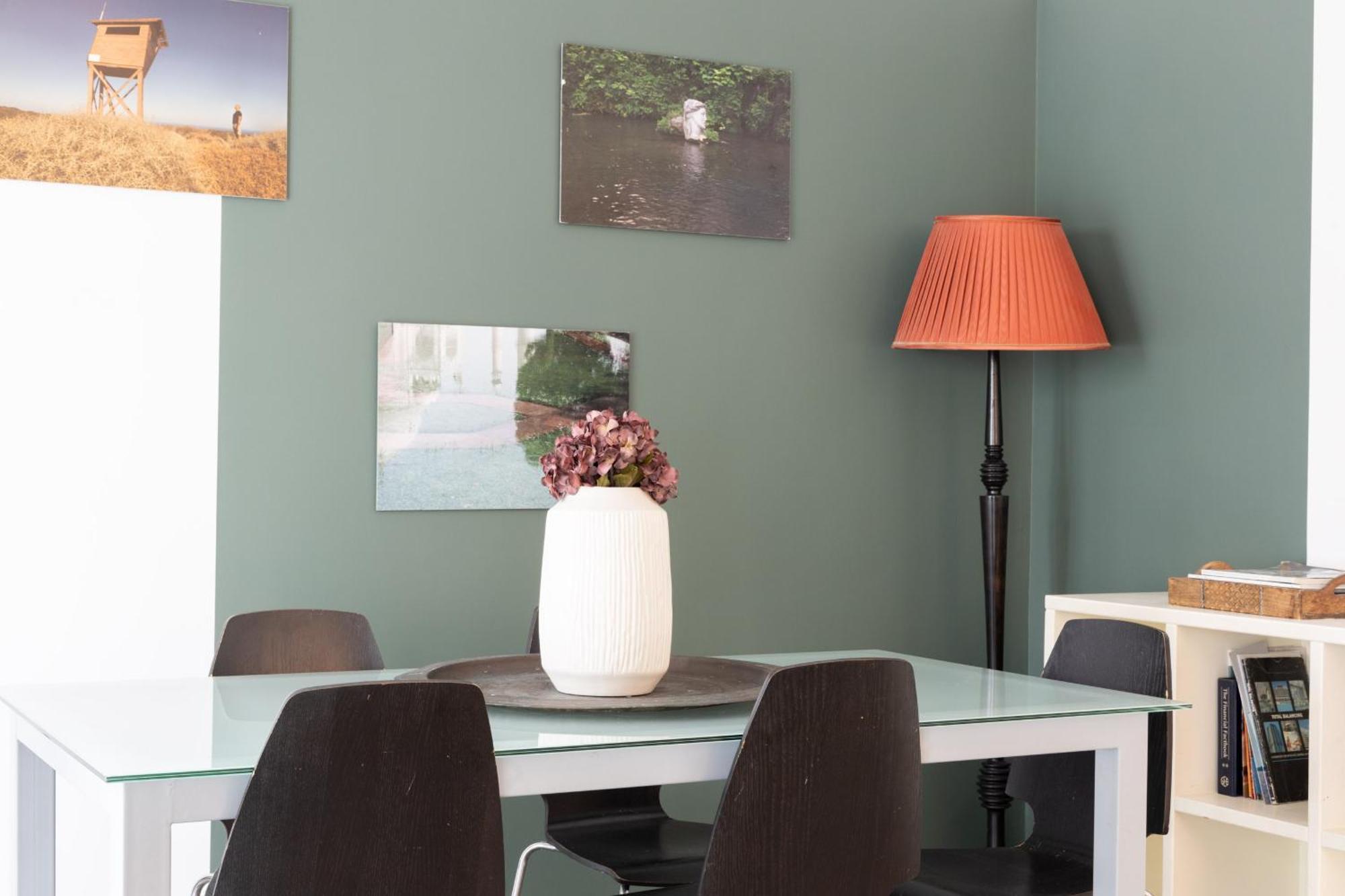Renovated 5 Bdr House Near Acropolis - New Beds, Terrace & Green Yard Athena Bagian luar foto