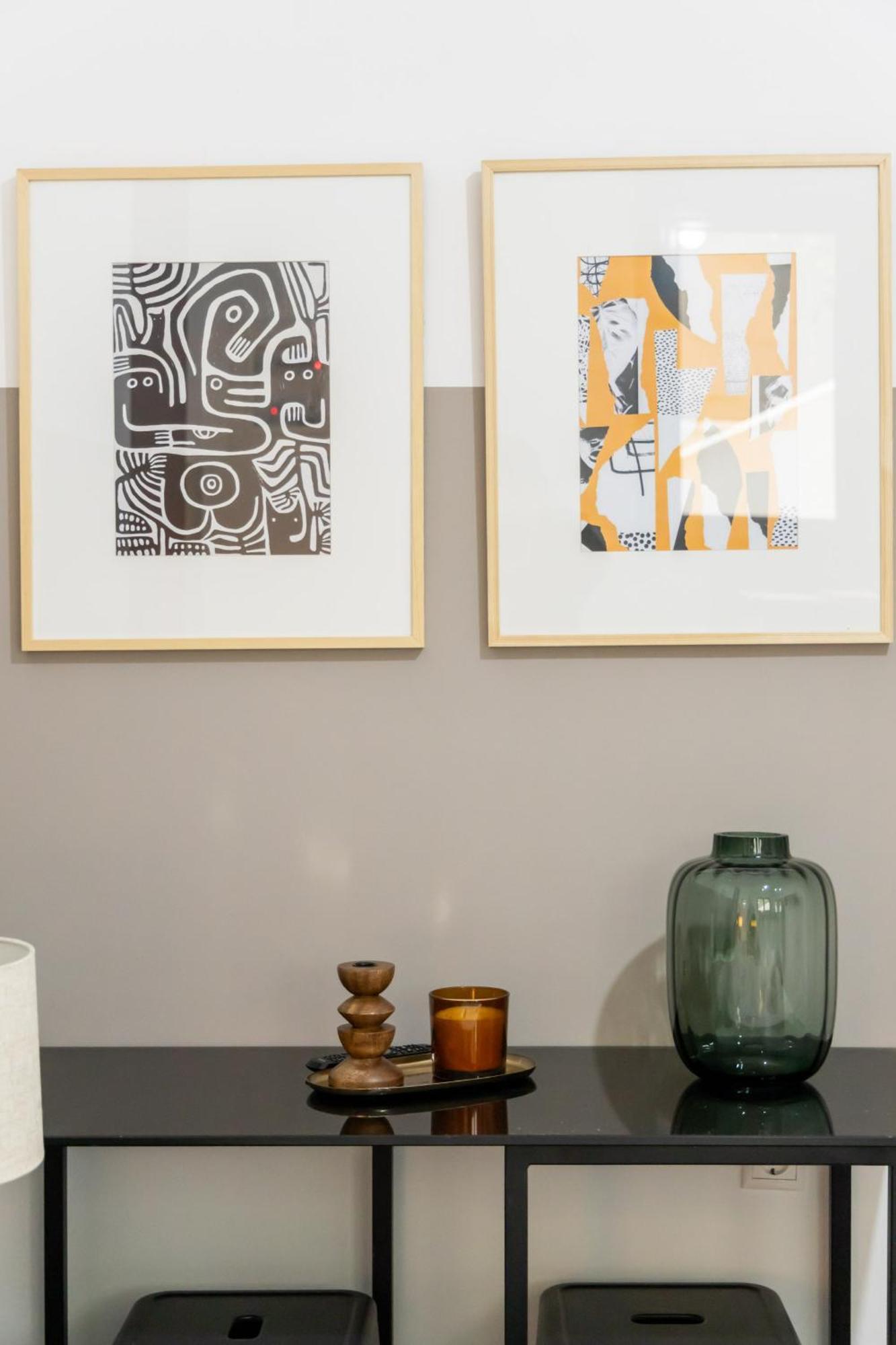 Renovated 5 Bdr House Near Acropolis - New Beds, Terrace & Green Yard Athena Bagian luar foto